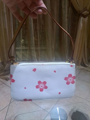 Bag like new with zipper, white and pink with detachable straps