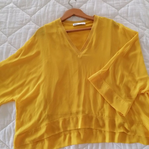 Zara blouse like new, yellow with transparent sleeves, size L