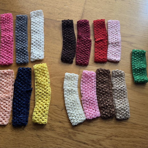 Hair Bands set of 18 for children with storage case like new, multicolor