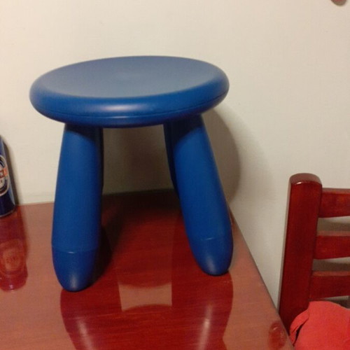 Plastic stool IKEA new, base diameter 29 cm, height 29 cm