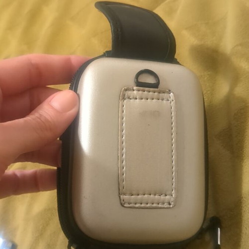Nikon Coolpix L6 camera with 128MB memory card and case
