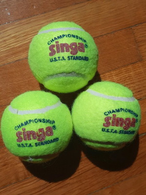 Tennis balls unused, set of 3