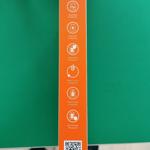 Wireless powerbank with 4 cables and 10000mAh battery new