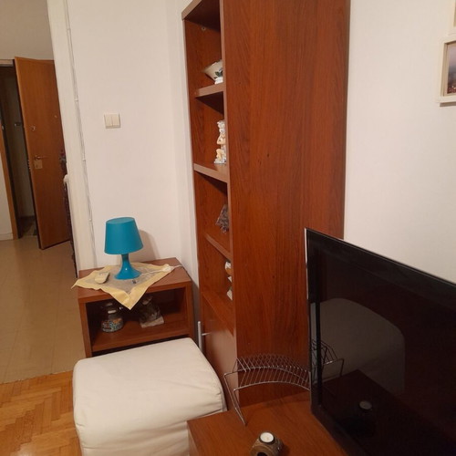 Living room composition with 2 bookcases, TV unit with drawer and 2 connecting shelves like new