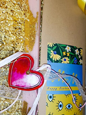 Handmade Easter scented candle new
