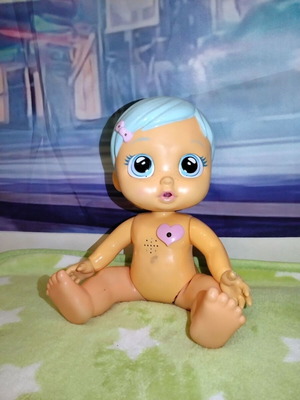 Cry Babies Kristal Gets Sick doll used, interactive with thermometer