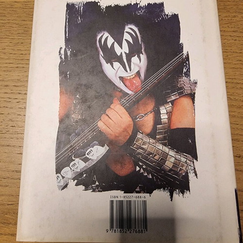 KISS Modern Icons book used, hard cover, 94 pages