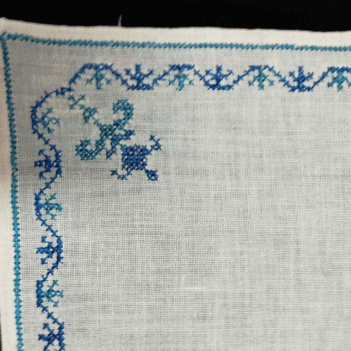 Handmade embroidery used, pack of 4 napkins