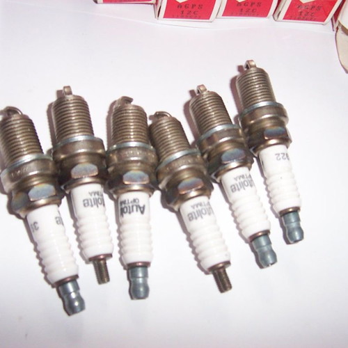 Autolite Optima 3922 spark plugs new, set of 6 for various cars