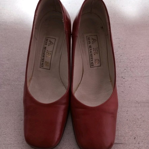 ARS Kechagiopoulos leather shoes like new, size 38, red wedge heel