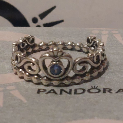 Pandora ring new with blue zircon and heart design
