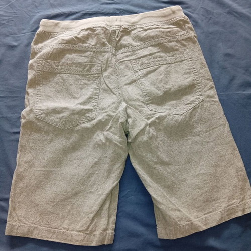 United Colors of Benetton linen shorts like new, pistachio green, 11-12 years