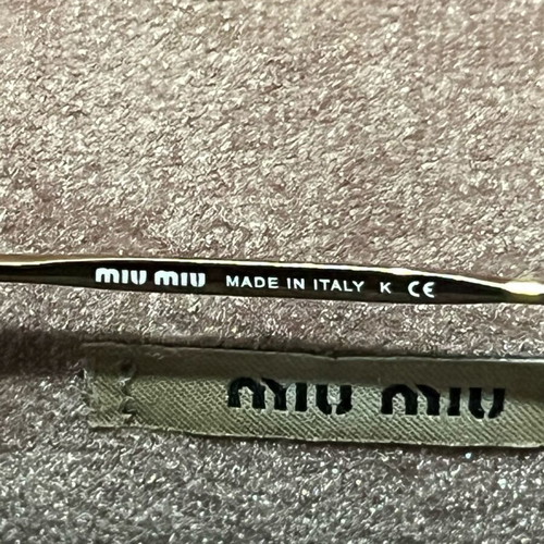 Miu Miu SMU 10R sunglasses women’s size 64-17, like new, violet gradient lenses