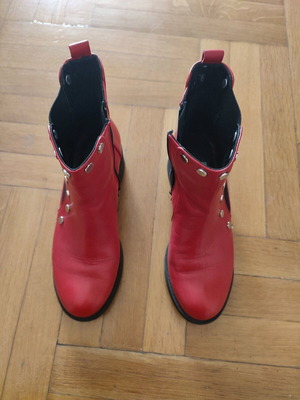 Boots like new, red, size 37