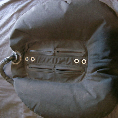 BCD Tecline Donut 22 Special Edition with double tank harness like new