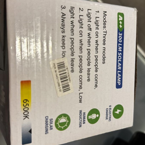 Hunter X0029 Solar Lamp like new, 2*1200mAh, 300 lumens