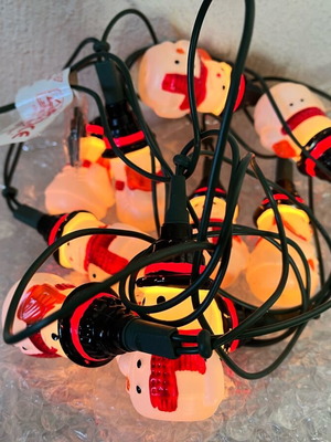 Christmas lights 10 snowmen like new, fully functional
