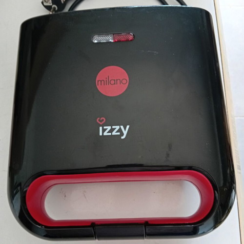 Izzy Milano EL-225A sandwich maker used with plate wear