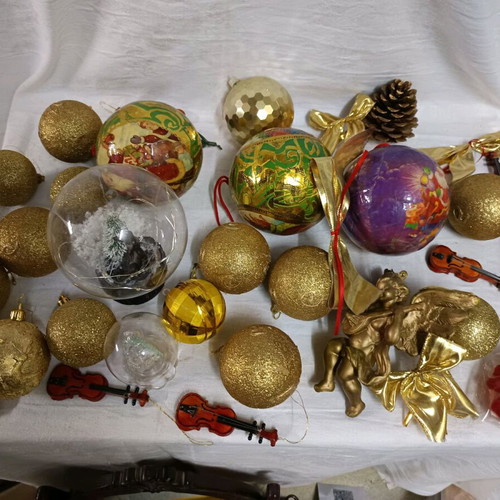 Christmas ornaments used, assorted set