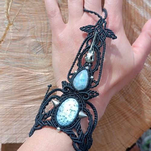 Macrame slave bracelet with dendritic agate and rainbow moonstone, new