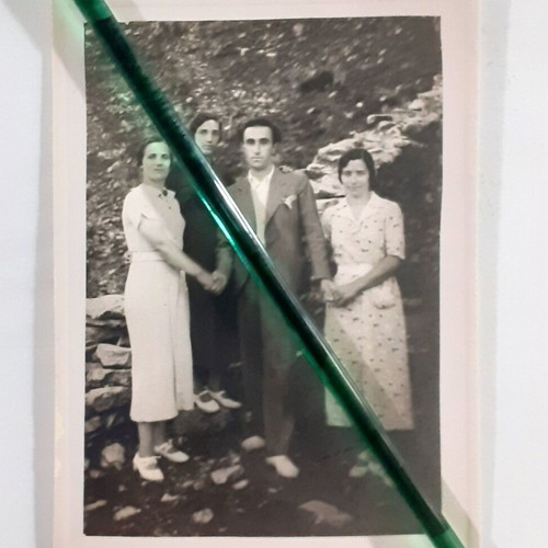 Pack of 5 old family photographs