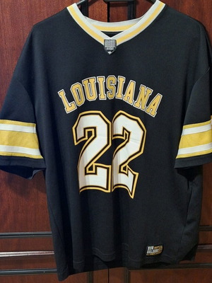 ΣΤΥΛΑΤΗ ΤΕΝΙΣΚΑ ΣΕ ΣΤΥΛ ΑΜΕΡΙΚΑΝΙΚΟΥ ΠΟΔΟΣΦΑΙΡΟΥ – LOUISIANA #22