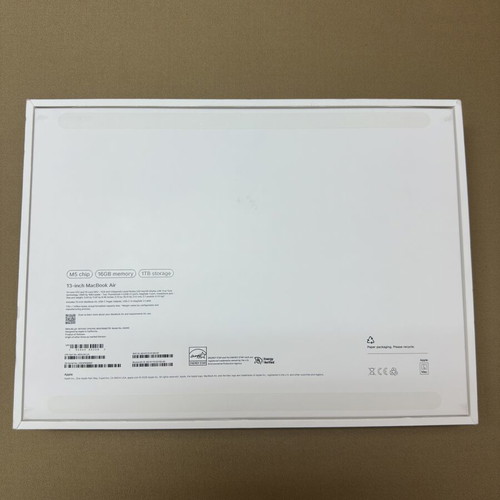 Apple MacBook Air 13" M5 16GB 1TB SSD brand new