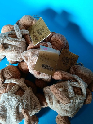 Teddy bears new, per piece