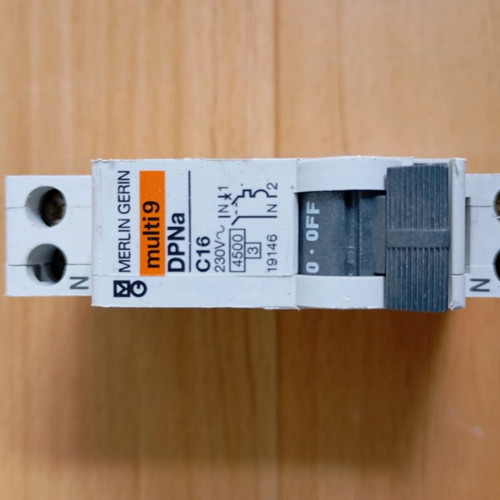 Merlin Gerin C16 breakers used, pack of 10 pieces