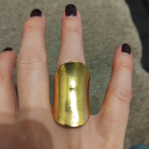 Ring like new, gold-colored