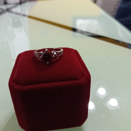 Women's ring No 7 USA new, silver and red