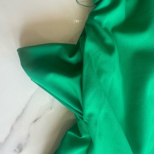 Midi dress Zara new emerald color with belt and pockets