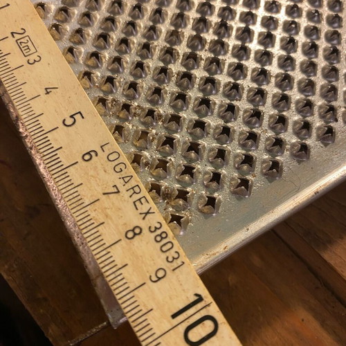 Old graters unused, set of 2, aluminum, like new