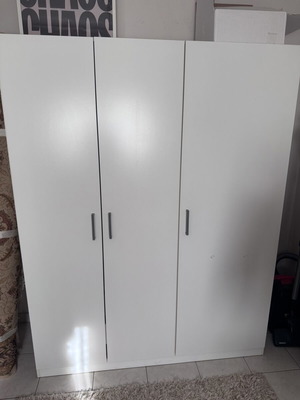 Ikea Dombas wardrobe like new with drawers