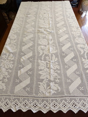 Handmade knitted blanket like new 180 by 200
