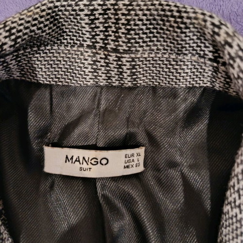 Mango women's jacket like new, black and white