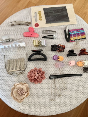 Hair accessories used, set of 31 pieces