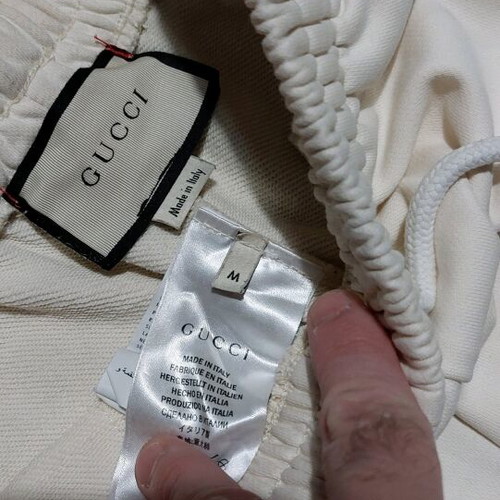 Gucci Bermuda shorts medium beige like new