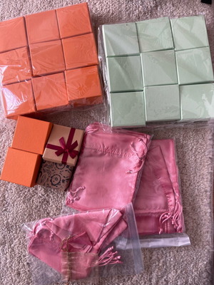 Boxes and pouches packaging new