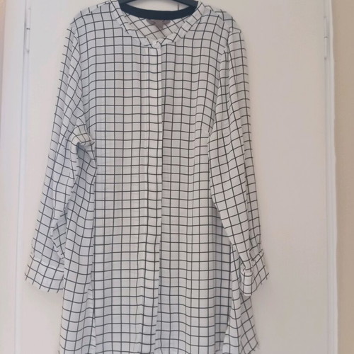 Shirt dress black and white striped transparent like new