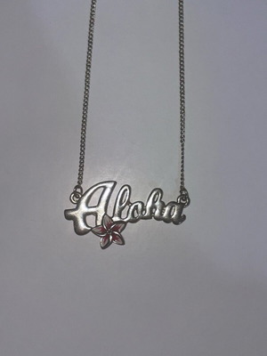 Aloha necklace like new with pink plumeria