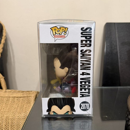 Funko Pop! Super Saiyan 4 Vegeta #2078 Chase & Special Edition