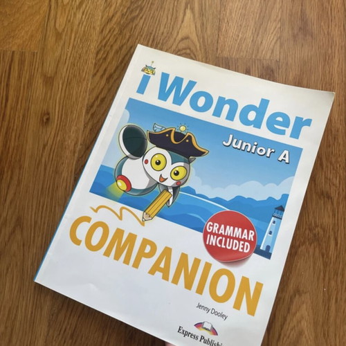 I Wonder Junior A Companion English Book with CD new