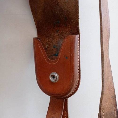 Leather ammo pouch WWII like new (World War II)