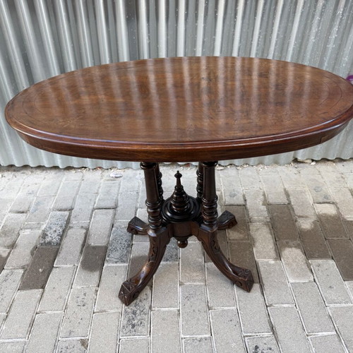 Antique table from 1920 like new