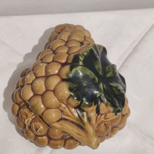 Vintage ceramic fondue pot grape shape like new