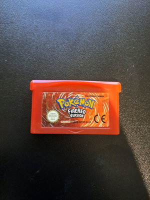 Pokemon FireRed употребяван, автентичен, за Game Boy Advance