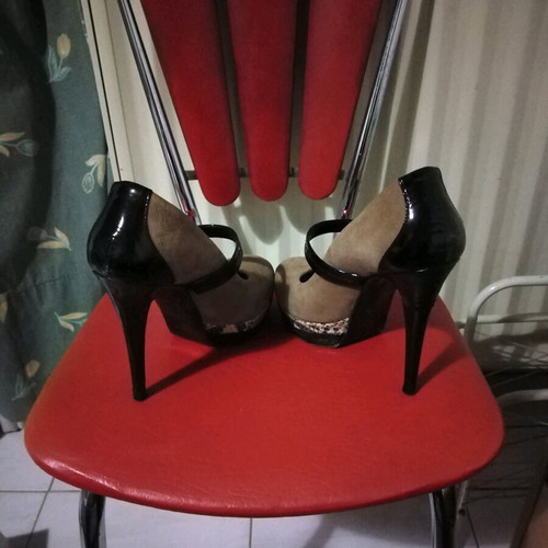 Tsakiris Mallas beige pumps like new, size 38, 13cm heel