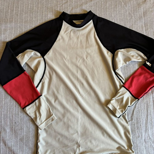Dakine Kids UPF 50+ Long Sleeve Rash Guard Swim Shirt Large (10-14 Y)