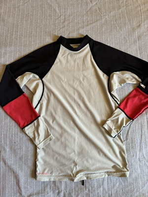 Dakine Kids UPF 50+ Long Sleeve Rash Guard Swim Shirt Large (10-14 Y)